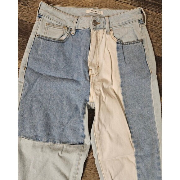 2 for $20  PacSun Eco Hopper Patch Mom Jeans Size 26 - Picture 3 of 6
